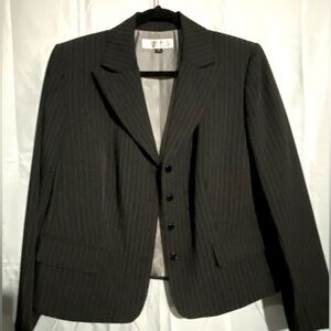 Tahari skirt suit (2pc) size 14W